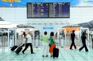 Aeroporto Francisco Sá Carneiro 
