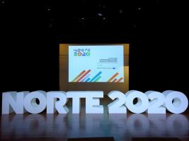 Palco de conferência do NORTE 2020
